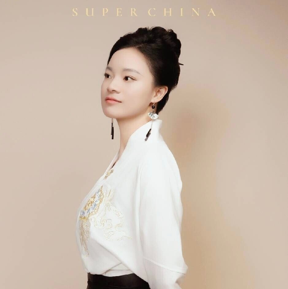 litai-song-feng-furniture-consultant.jpg